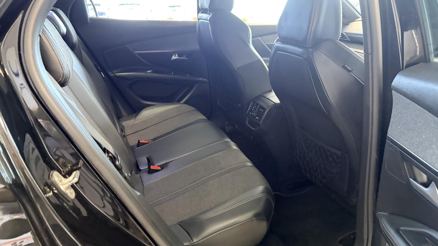 Used Peugeot 3008 2017 for sale - 77903512: Photo 17