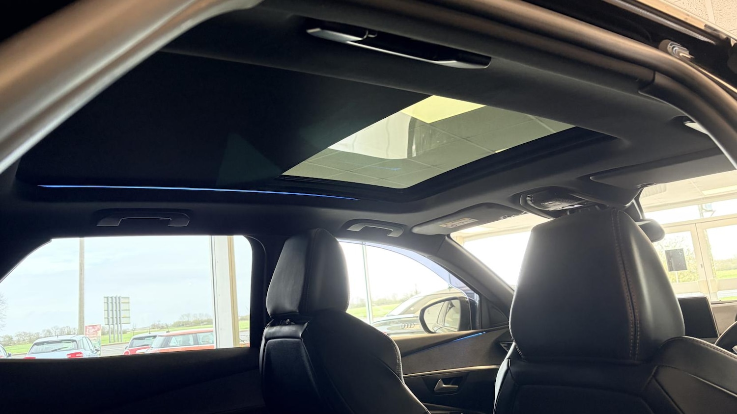 Used Peugeot 3008 2017 for sale - 77903512: Photo 18