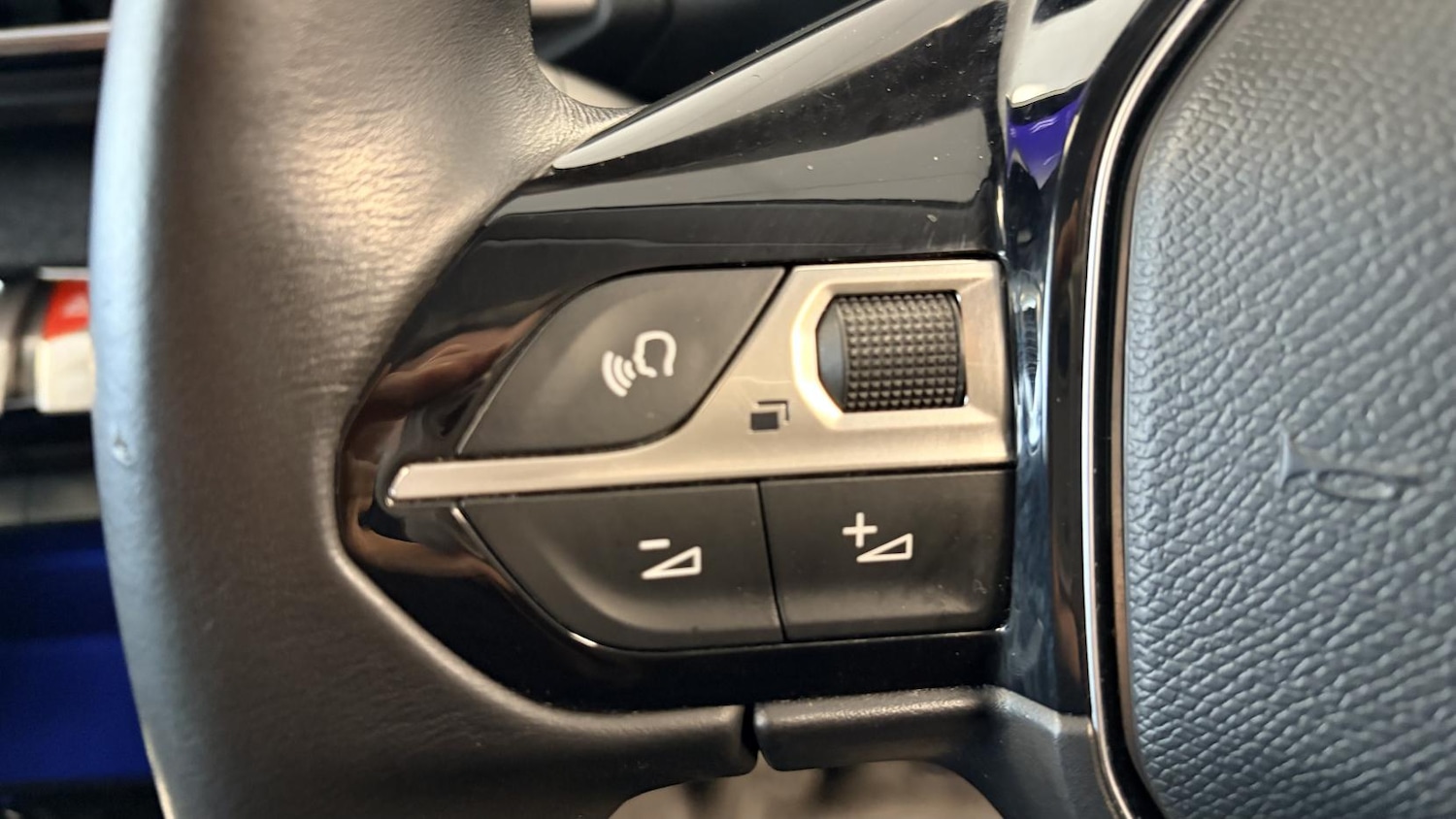 Used Peugeot 3008 2017 for sale - 77988629: Photo 36