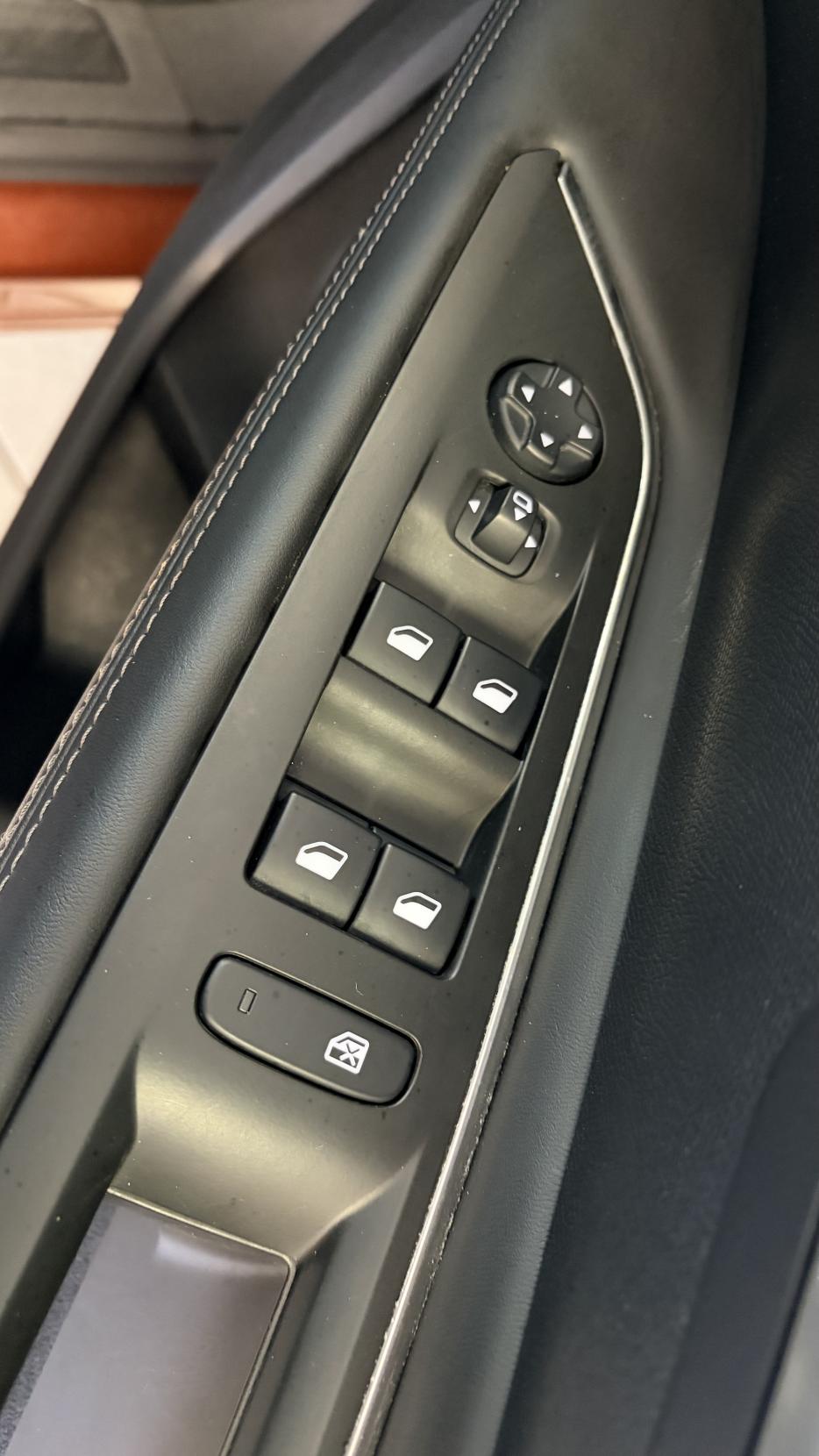 Used Peugeot 3008 2017 for sale - 77988629: Photo 38