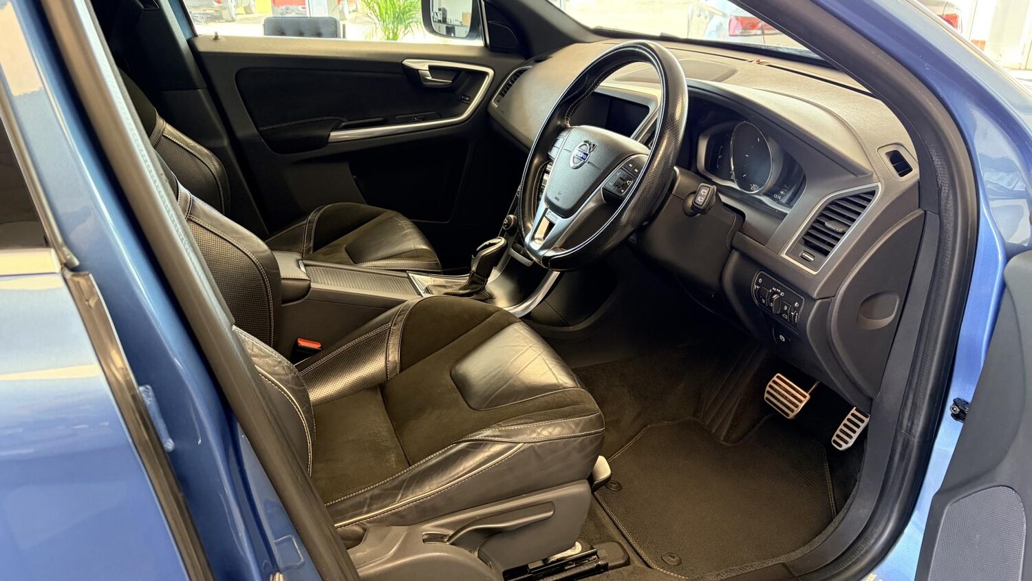 Used Volvo XC60 2017 for sale - 78166438: Photo 13