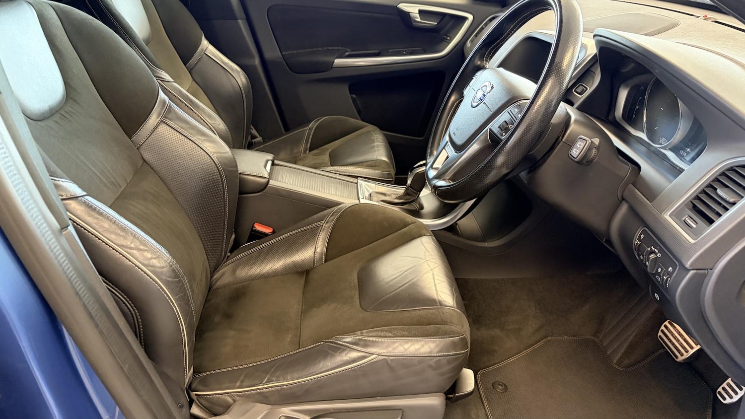 Used Volvo XC60 2017 for sale - 78166438: Photo 15