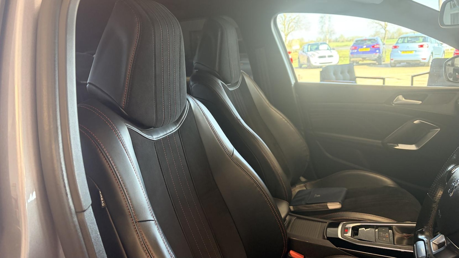 Used Peugeot 308 2015 for sale - 77918174: Photo 14