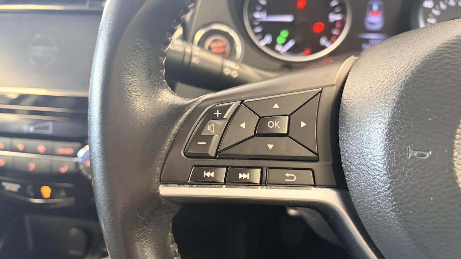 Used Nissan Qashqai 2018 for sale - 77732745: Photo 34