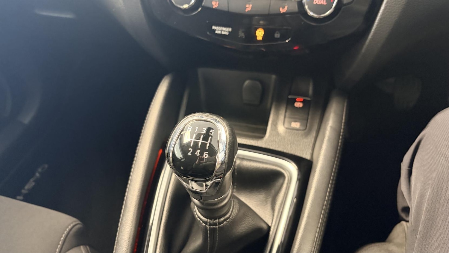 Used Nissan Qashqai 2018 for sale - 77732745: Photo 38