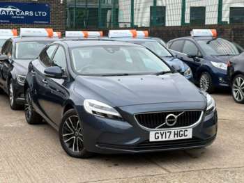 (17) - 1.5 T2 Momentum Nav Plus Auto Euro 6 (s/s) 5dr