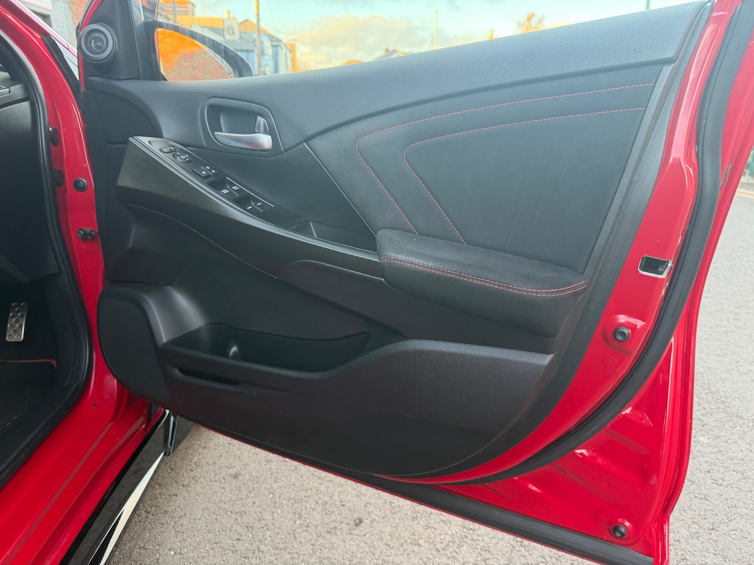 Used Honda Civic 2016 for sale - 76614792: Photo 16