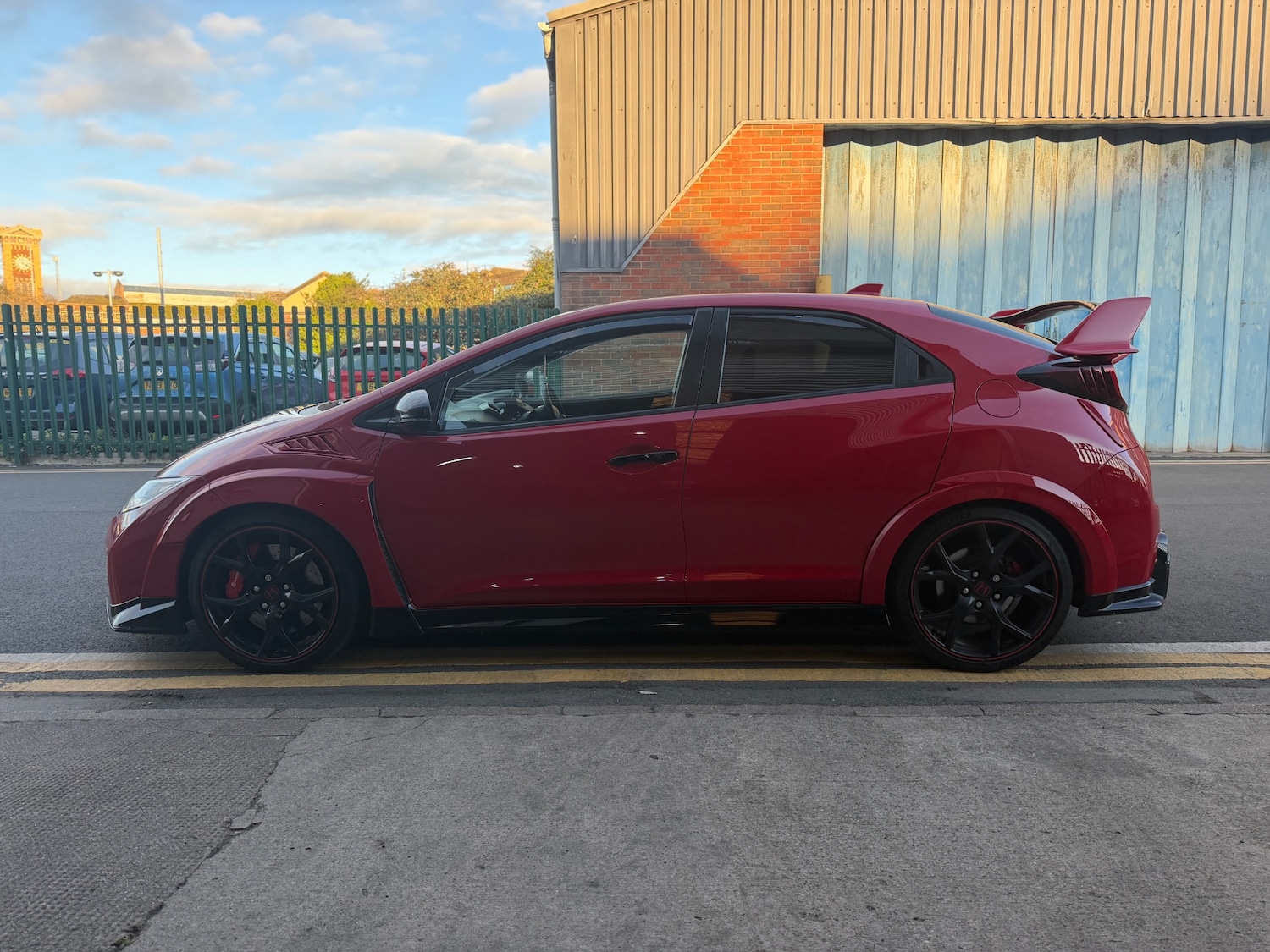 Used Honda Civic 2016 for sale - 76614792: Photo 6