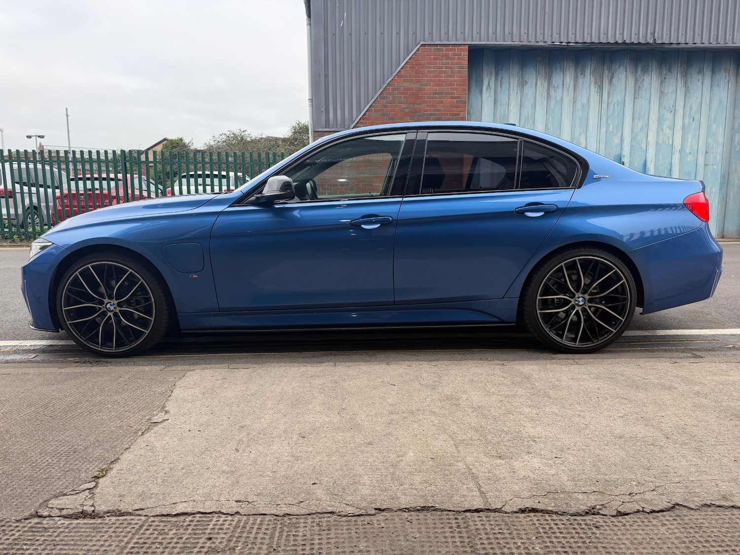 Used BMW 3 Series 2017 for sale - 77063256: Photo 4