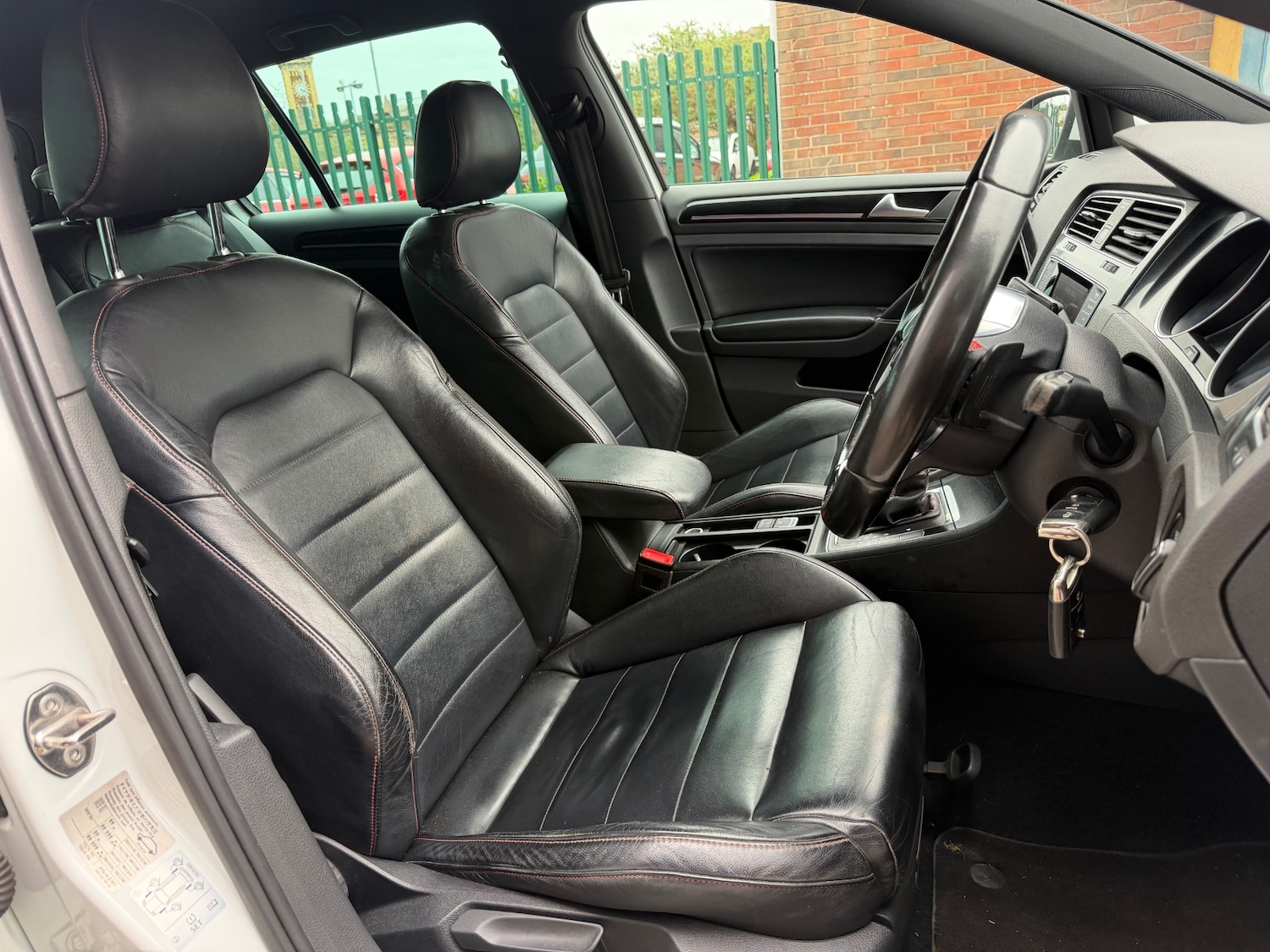 Used Volkswagen Golf 2015 for sale - 78098360: Photo 24