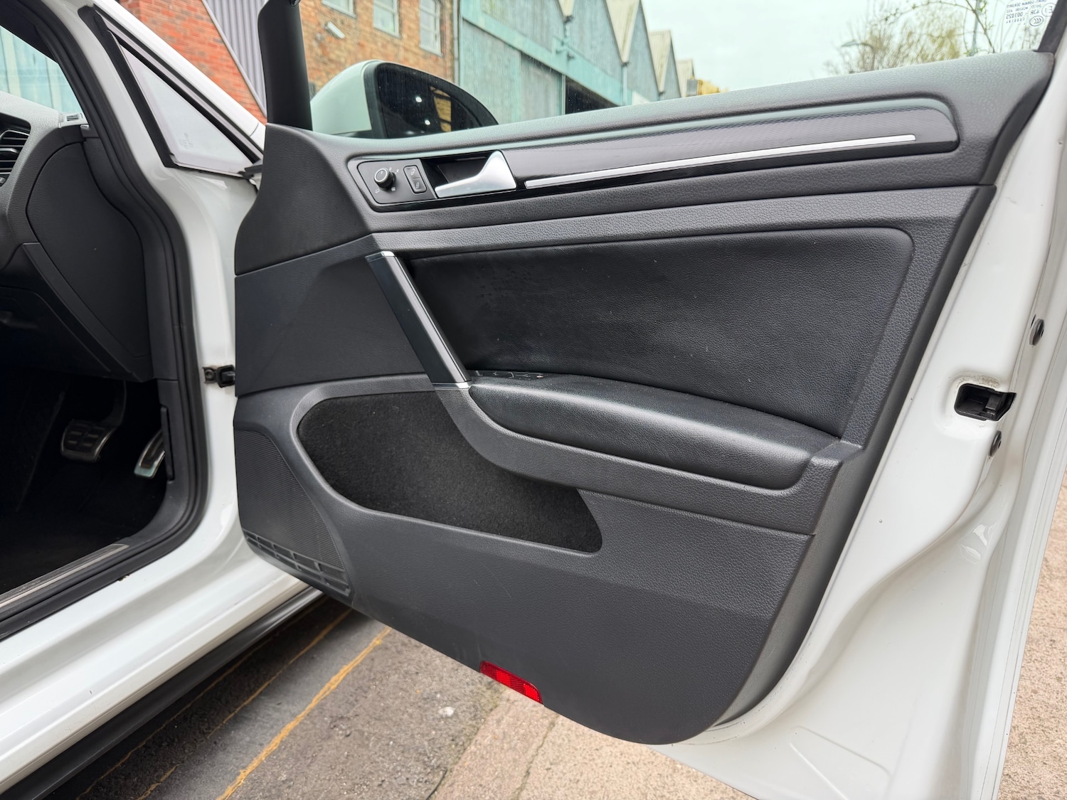 Used Volkswagen Golf 2015 for sale - 78098360: Photo 28