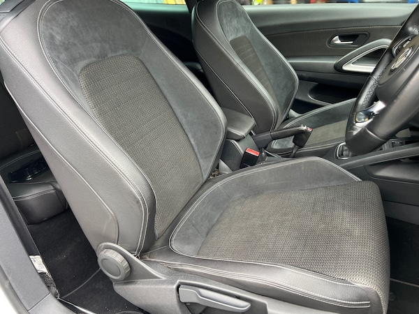 Used Volkswagen Scirocco 2015 for sale - 76143175: Photo 16