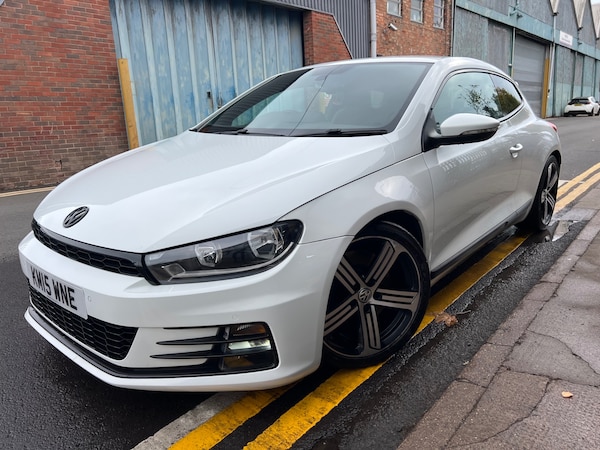 Used Volkswagen Scirocco 2015 for sale - 76143175: Photo 1