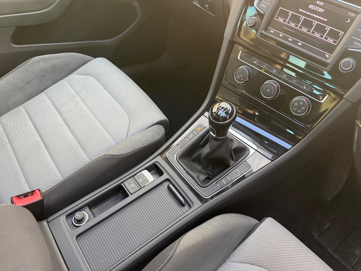 Used Volkswagen Golf 2016 for sale - 76893170: Photo 19