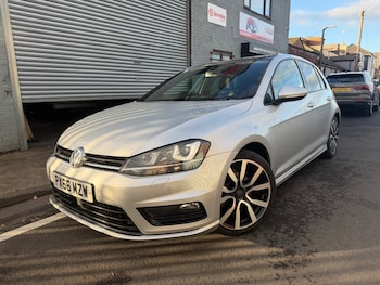 Used Volkswagen Golf 2016 for sale - 76893170: Photo