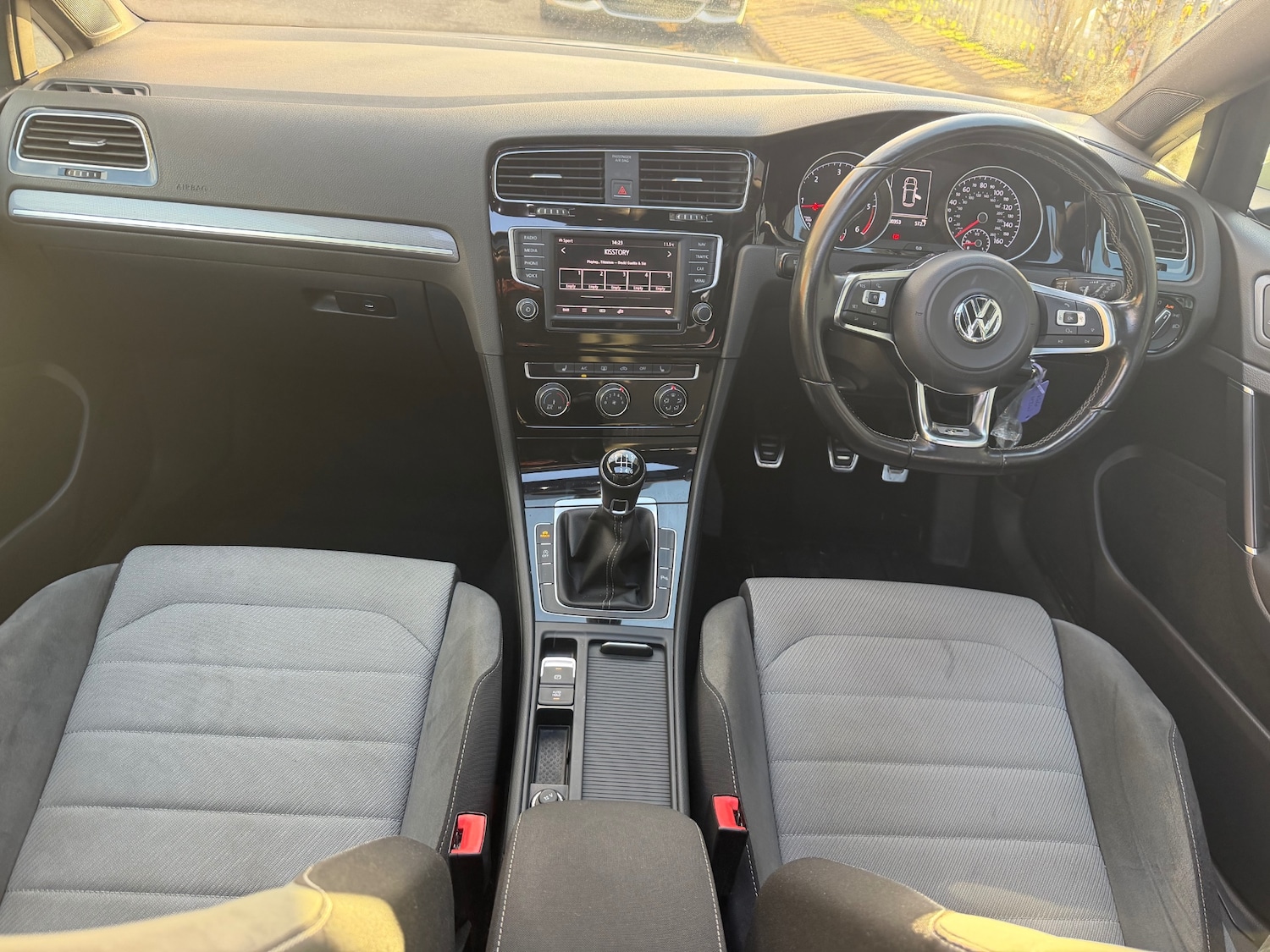 Used Volkswagen Golf 2016 for sale - 76893170: Photo 21