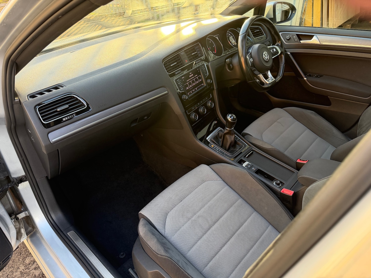 Used Volkswagen Golf 2016 for sale - 76893170: Photo 22