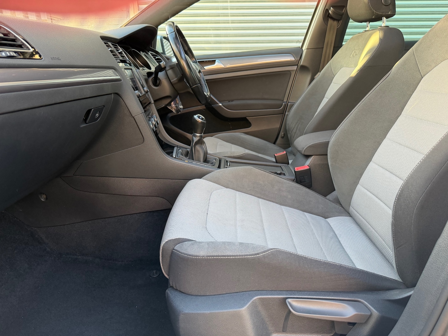 Used Volkswagen Golf 2016 for sale - 76893170: Photo 24