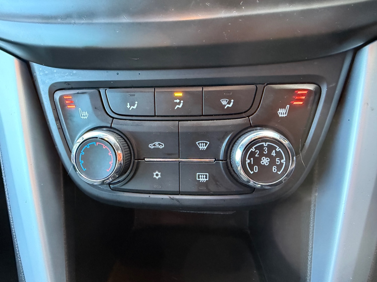 Used Vauxhall Zafira 2016 for sale - 77220832: Photo 16