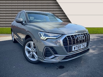 Used Audi Q3 2019 for sale - 76129356: Photo