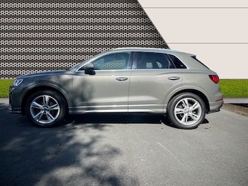 Used Audi Q3 2019 for sale - 76129356: Photo