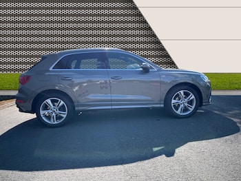 Used Audi Q3 2019 for sale - 76129356: Photo