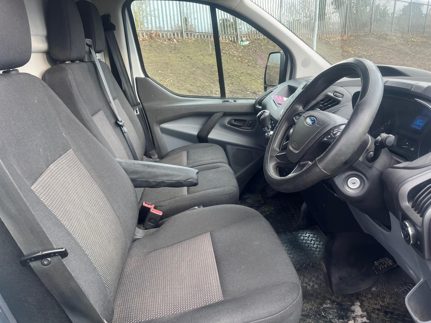 Used Ford Transit Custom 2015 for sale - 77631313: Photo 10