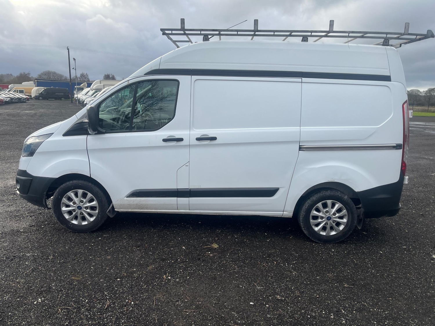 Used Ford Transit Custom 2015 for sale - 77631313: Photo 4