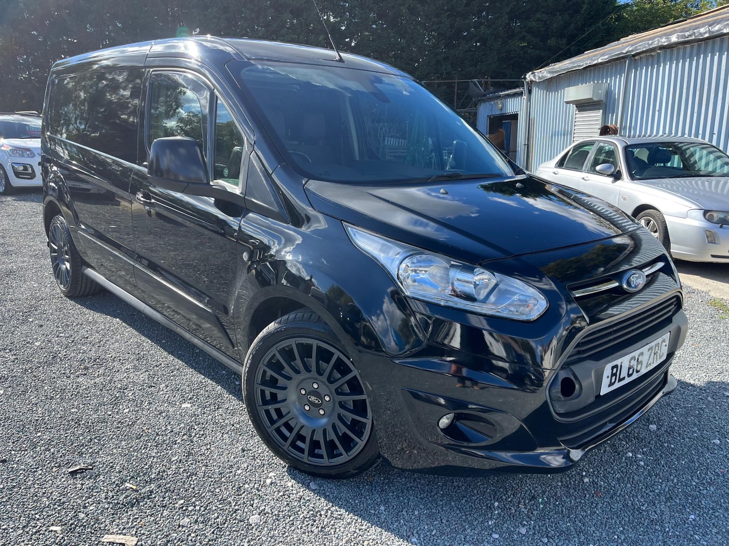 Used Ford Transit Connect 2017 for sale - 76391793: Photo 1