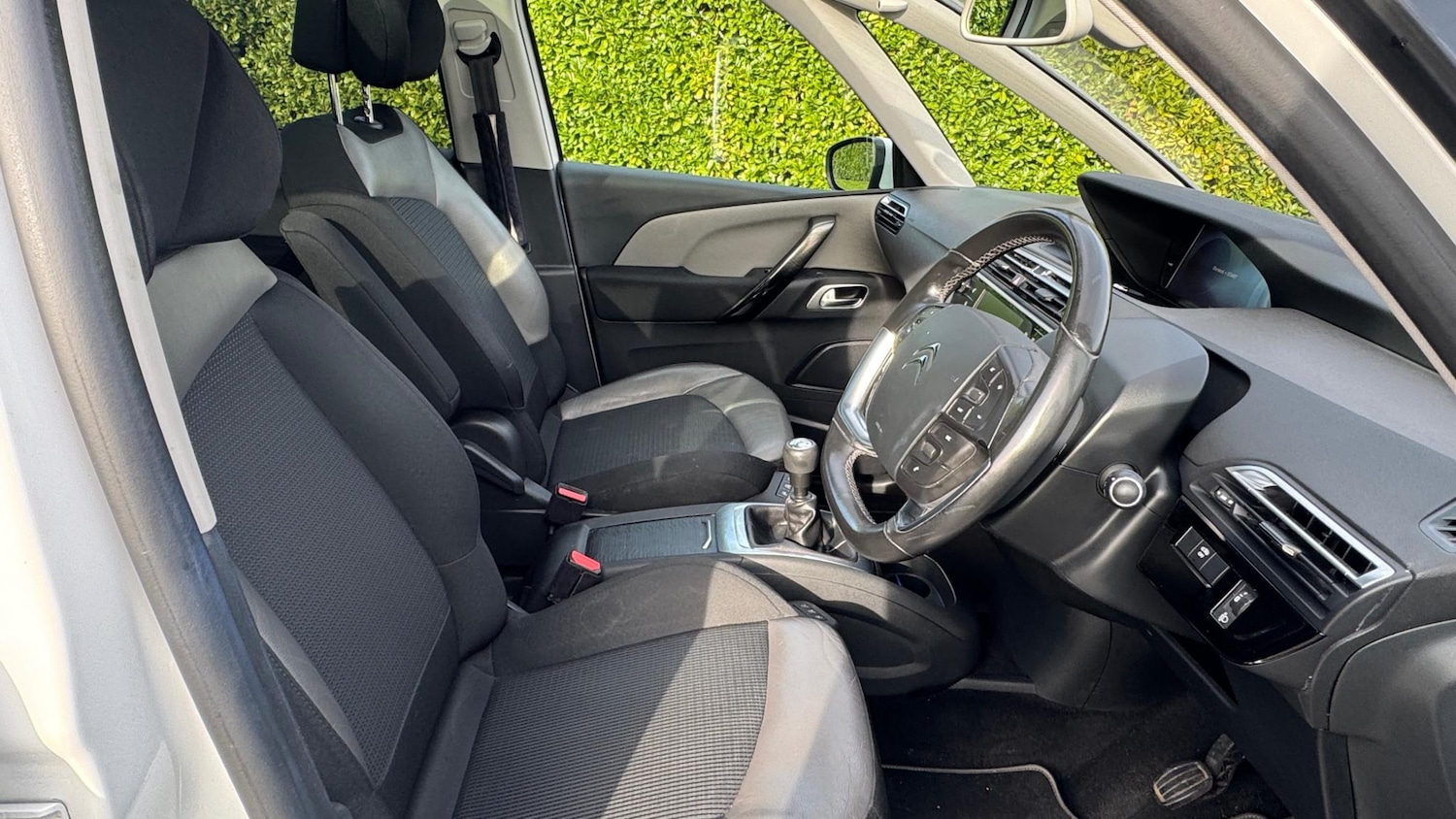 Used Citroen C4 Picasso 2015 for sale - 76391802: Photo 12