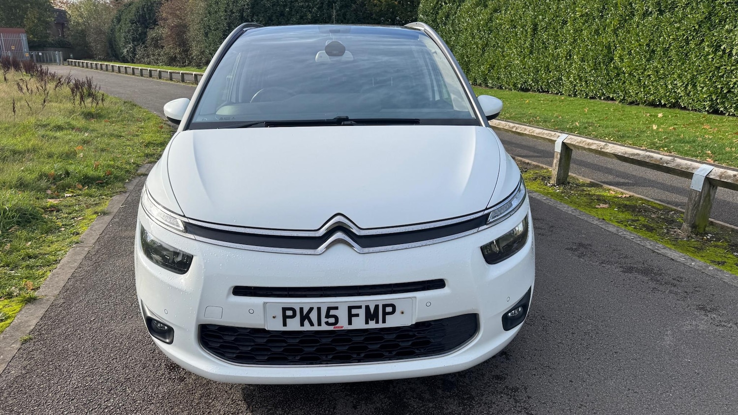 Used Citroen C4 Picasso 2015 for sale - 76391802: Photo 2