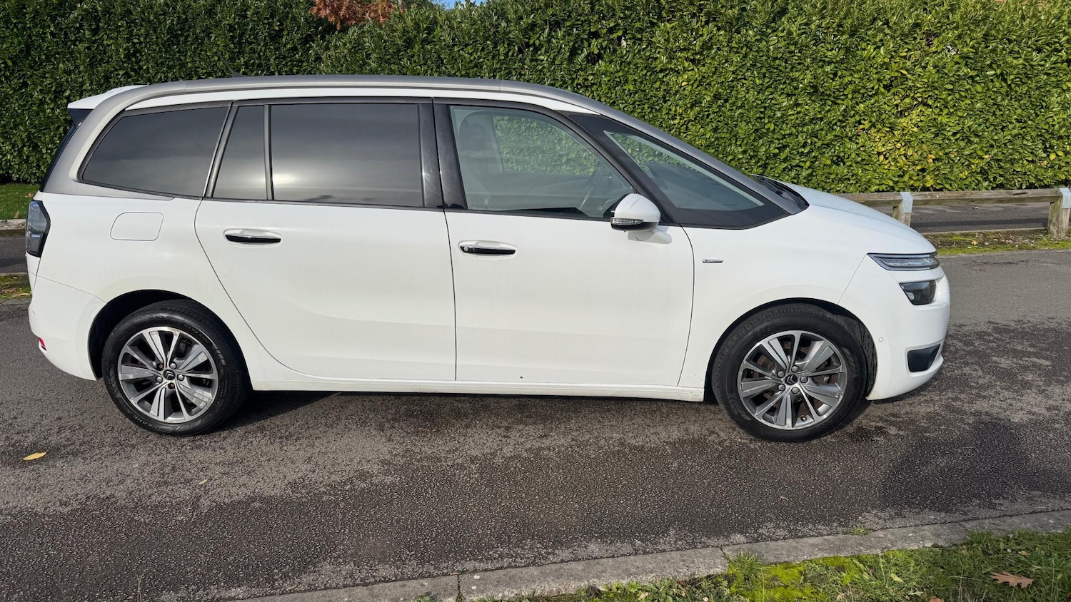 Used Citroen C4 Picasso 2015 for sale - 76391802: Photo 8