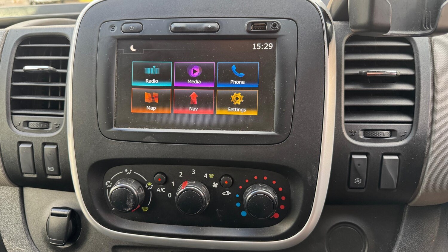 Used Renault Trafic 2019 for sale - 77620321: Photo 15