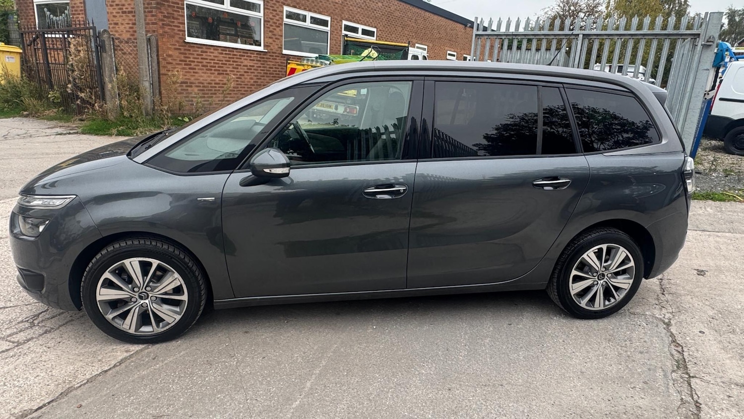 Used Citroen C4 Grand Picasso 2015 for sale - 77301591: Photo 4