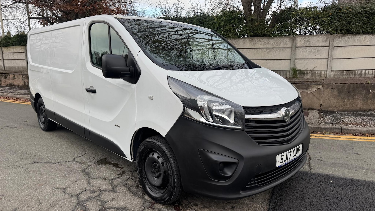 Used Vauxhall Vivaro 2017 for sale - 76723970: Photo 1