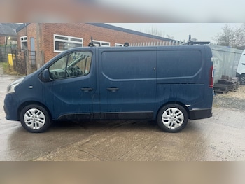 Used Renault Trafic 2015 for sale - 77607912: Photo