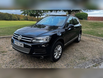 Used Volkswagen Touareg 2010 for sale - 79391653: Photo