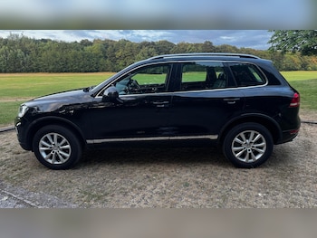 Used Volkswagen Touareg 2010 for sale - 79391653: Photo