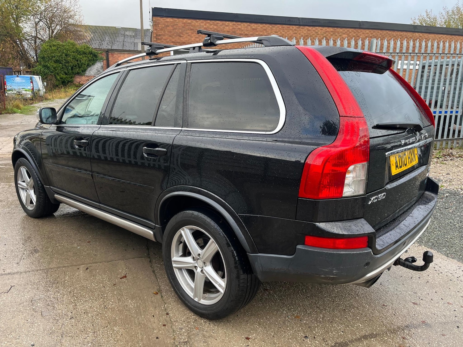 Used Volvo XC90 2010 for sale - 76750712: Photo 5