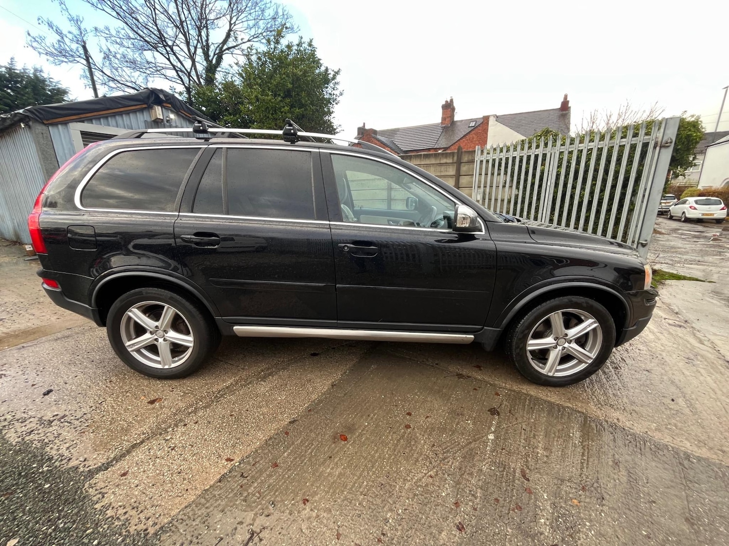 Used Volvo XC90 2010 for sale - 76750712: Photo 8