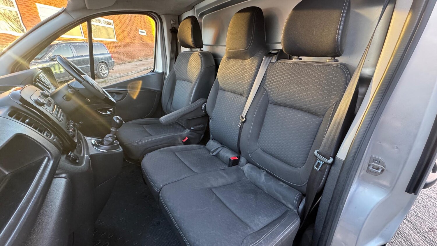 Used Vauxhall Vivaro 2017 for sale - 76711712: Photo 13