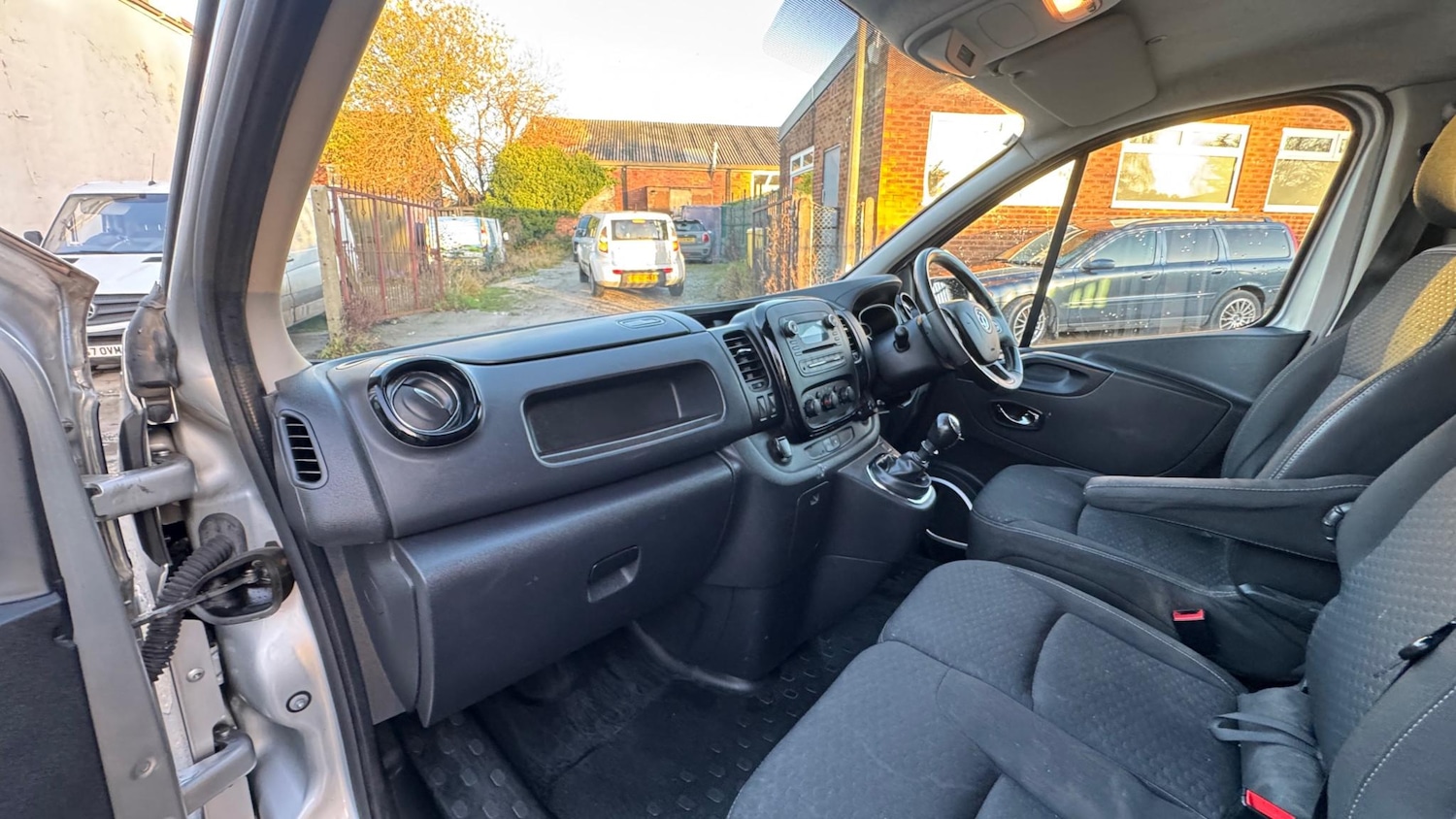 Used Vauxhall Vivaro 2017 for sale - 76711712: Photo 14