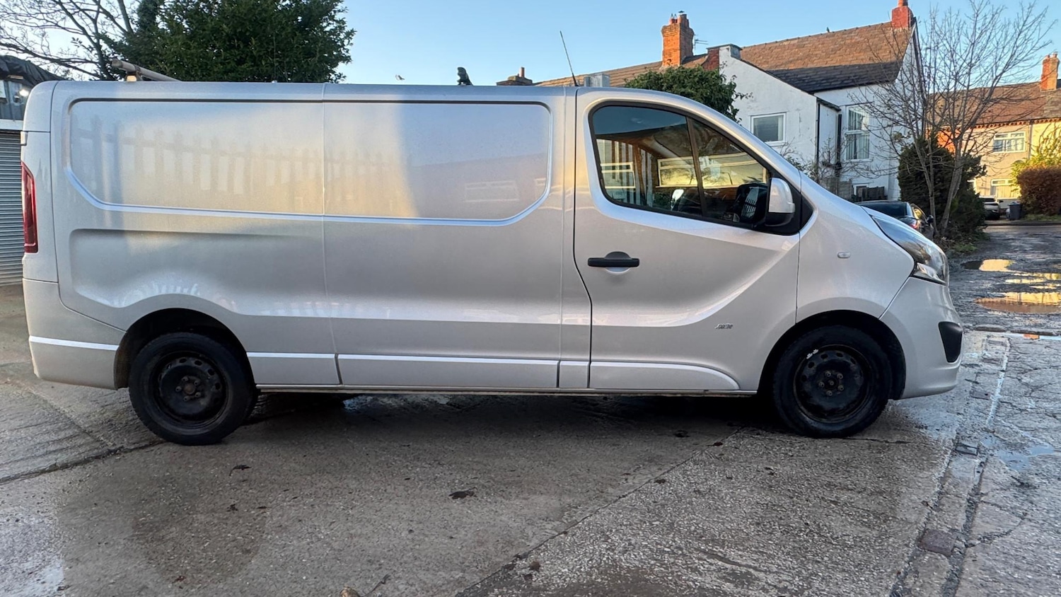 Used Vauxhall Vivaro 2017 for sale - 76711712: Photo 8
