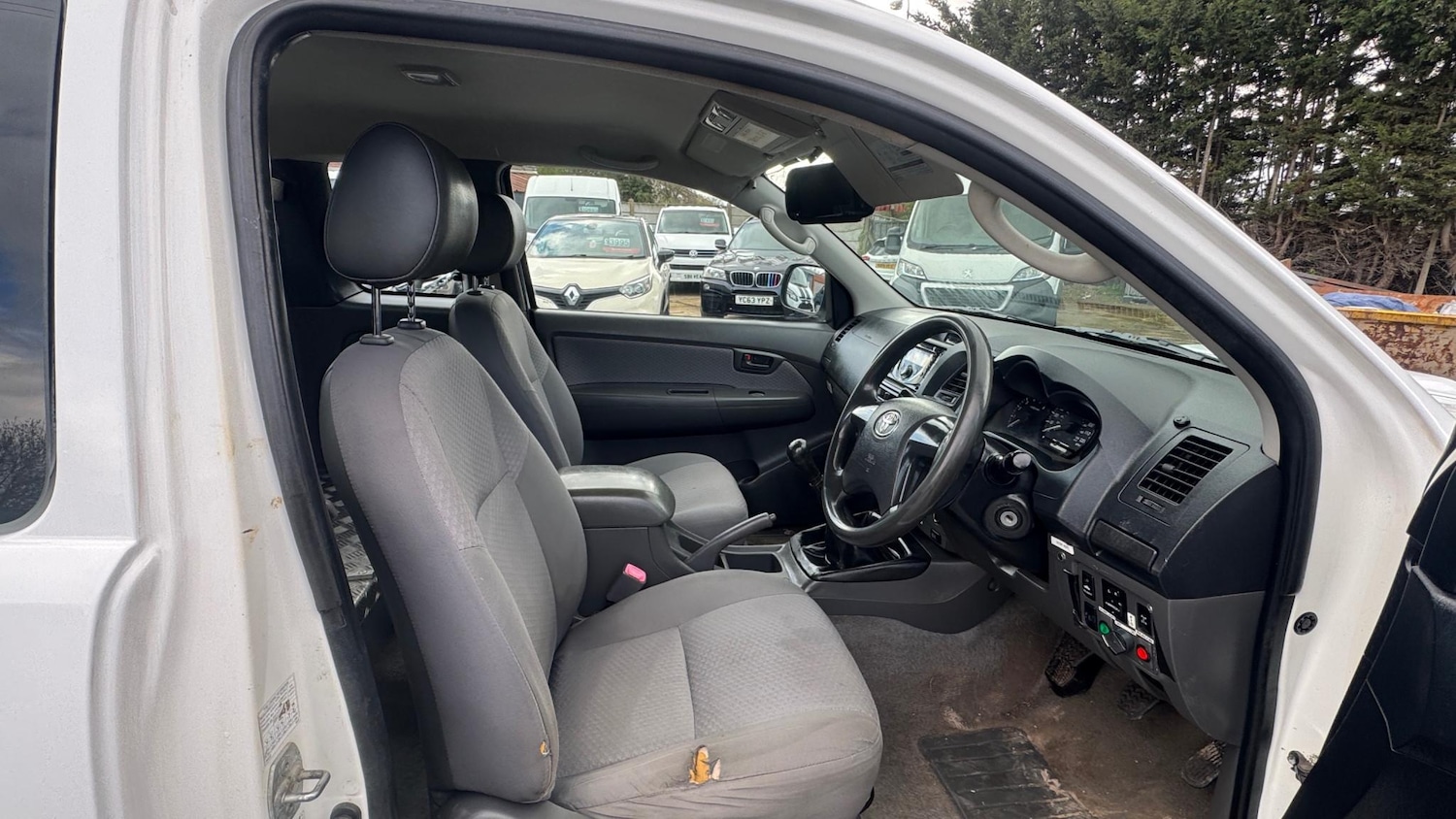 Used Toyota Hilux 2013 for sale - 78087590: Photo 9