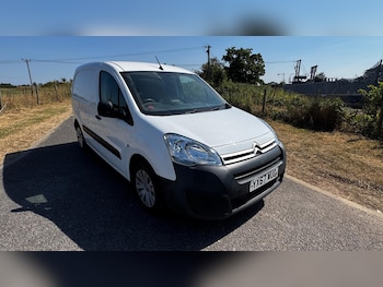Used Citroen Berlingo 2017 for sale - 79304952: Photo