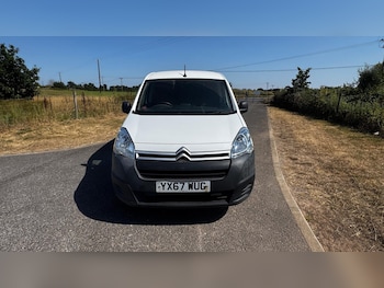 Used Citroen Berlingo 2017 for sale - 79304952: Photo