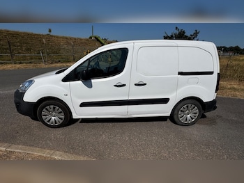 Used Citroen Berlingo 2017 for sale - 79304952: Photo