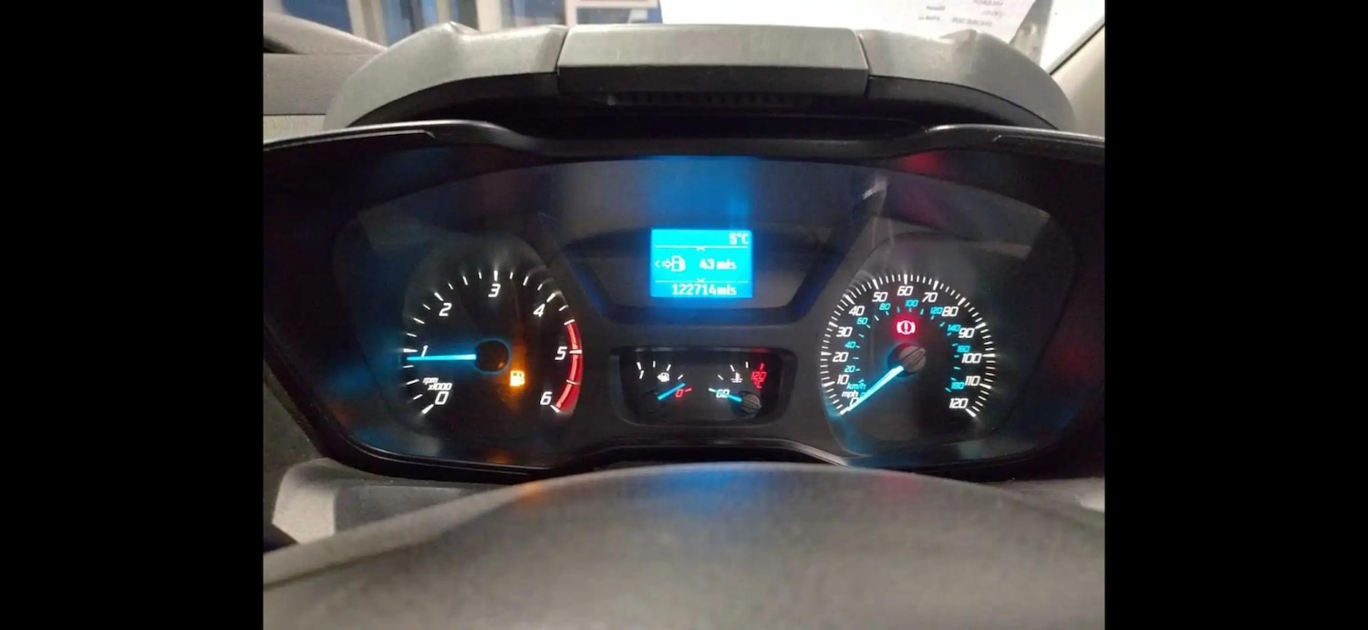 Used Ford Transit Custom 2015 for sale - 77152403: Photo 6