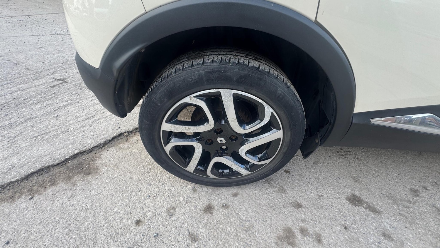 Used Renault Captur 2015 for sale - 77878602: Photo 9