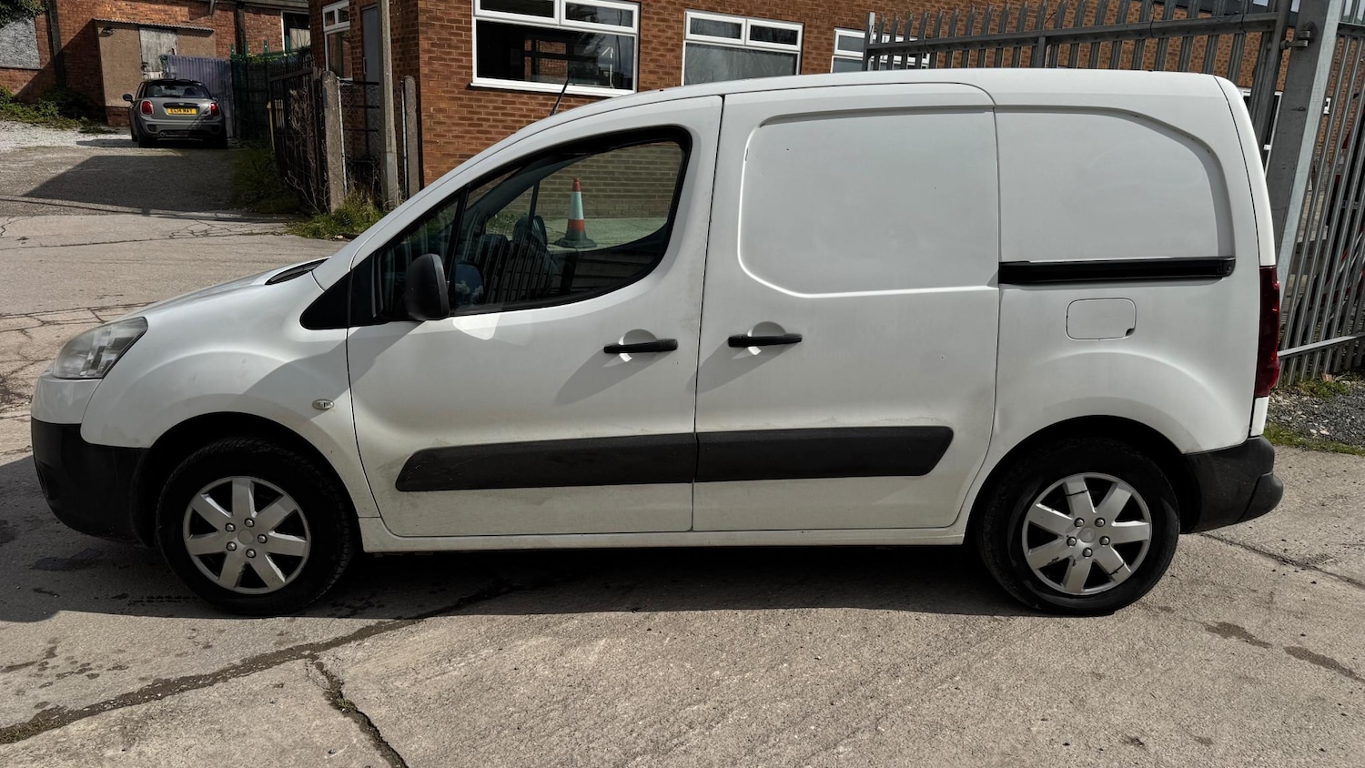 Used Peugeot Partner 2013 for sale - 78133949: Photo 4